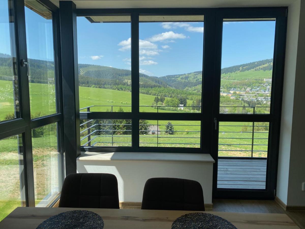 Apartment Enzian Loučná pod Klínovcem Dış mekan fotoğraf