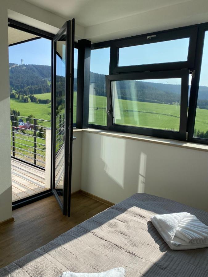 Apartment Enzian Loučná pod Klínovcem Dış mekan fotoğraf